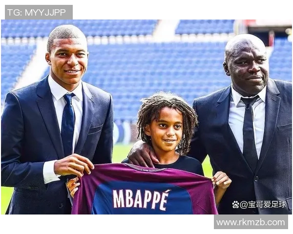 送给兄弟的足球明星礼物推荐助他在球场上闪耀光芒