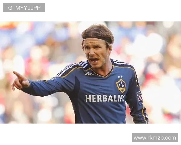 贝克汉姆足球明星摆件完美呈现足球魅力与时尚风范的家居装饰选择 贝克汉姆足球明星摆件完美呈现足球魅力与时尚风范的家居装饰选择